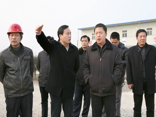 中国·滨海 新闻中心 今日要闻 > 正文      1月27日,县委书记王斌在